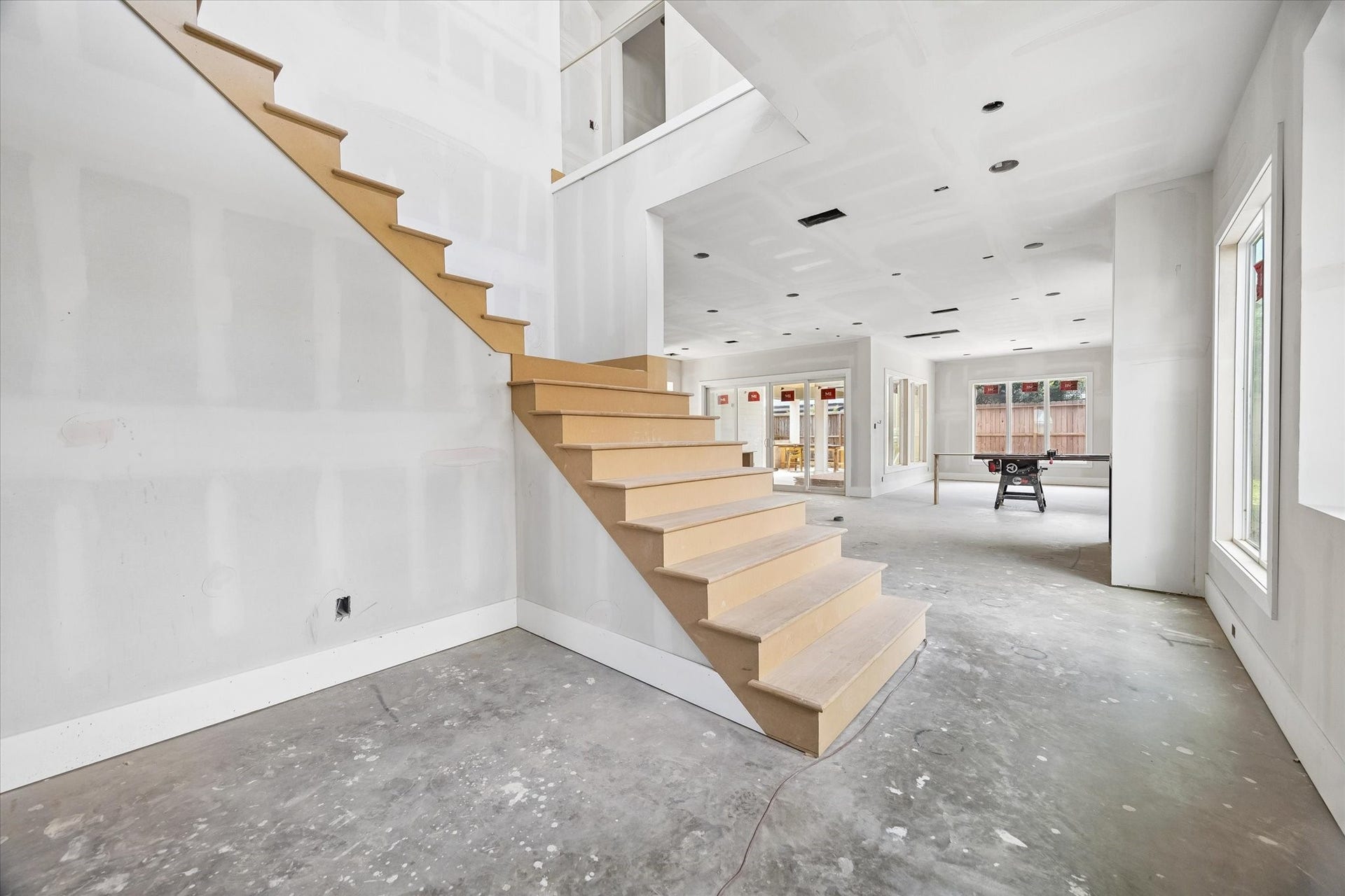 955 W 42nd Street, Houston, TX 77018 *Construction as of 9/28/26*