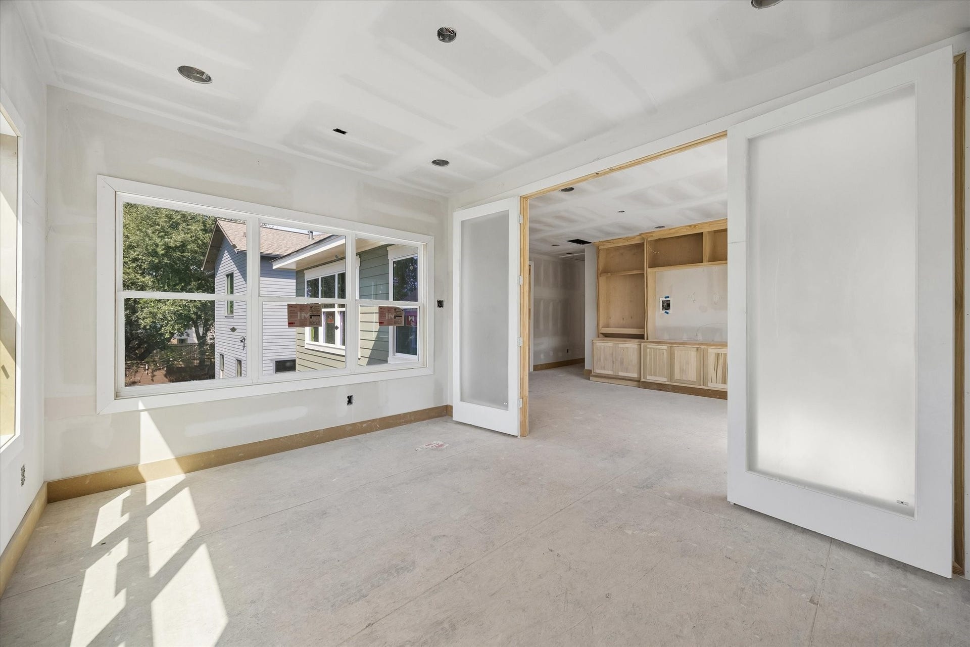 955 W 42nd Street, Houston, TX 77018 *Construction as of 9/28/26*