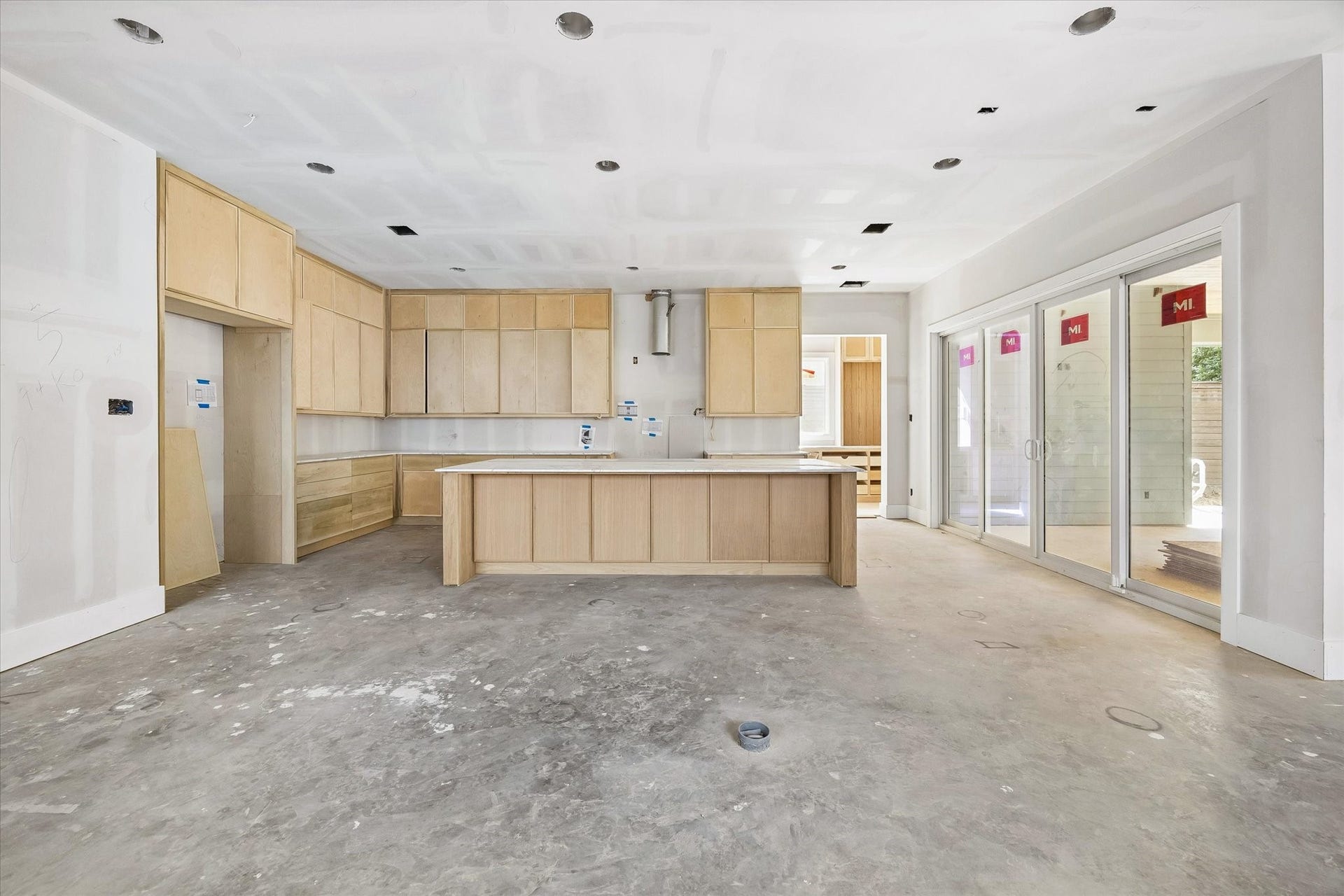 955 W 42nd Street, Houston, TX 77018 *Construction as of 9/28/26*