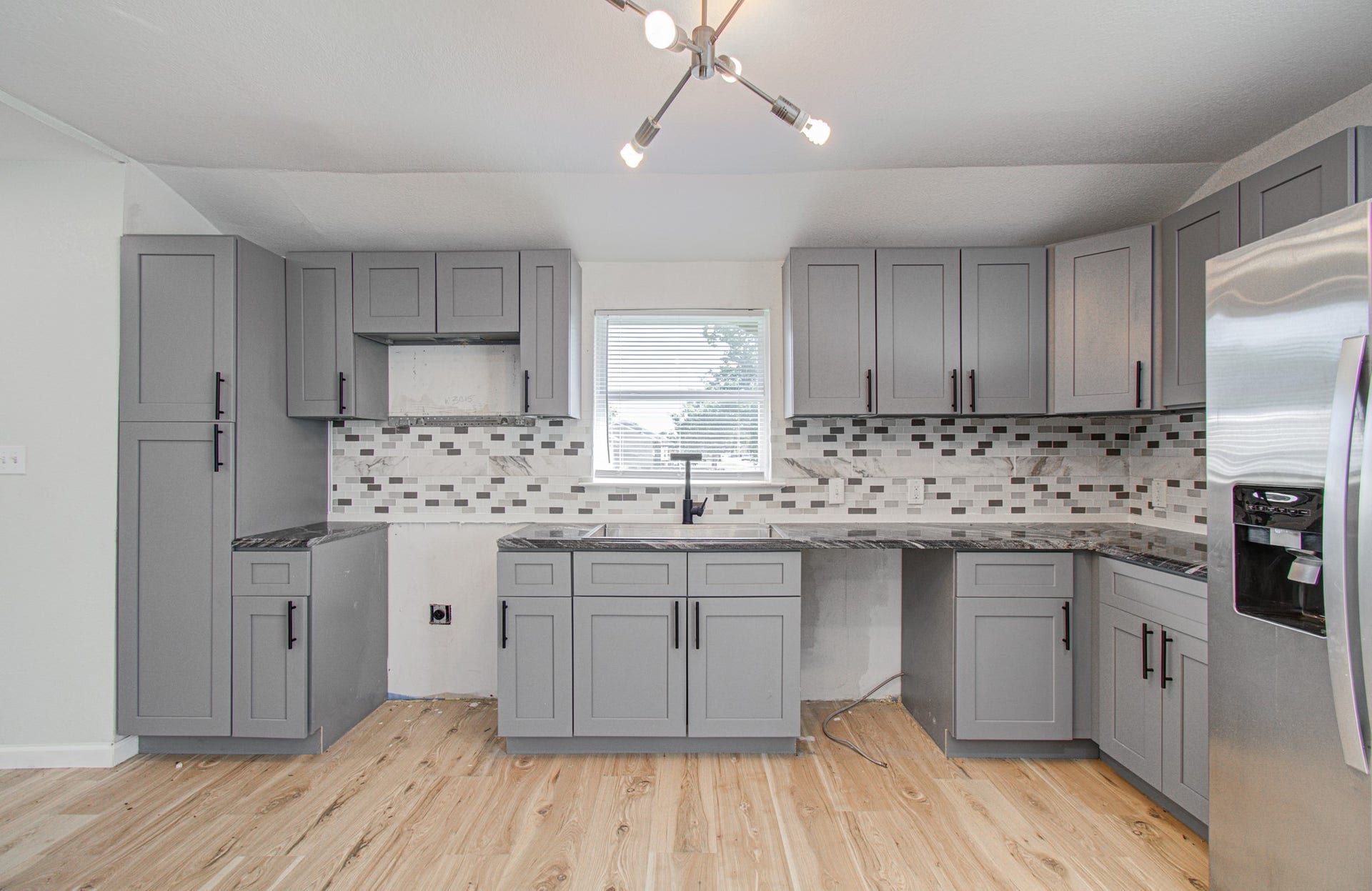 401 Trichelle Street, Pasadena, TX 77506