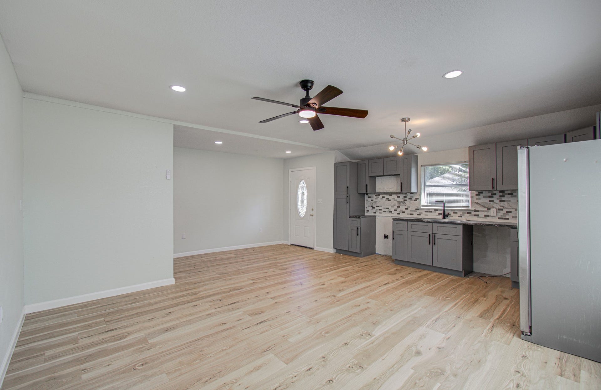 401 Trichelle Street, Pasadena, TX 77506