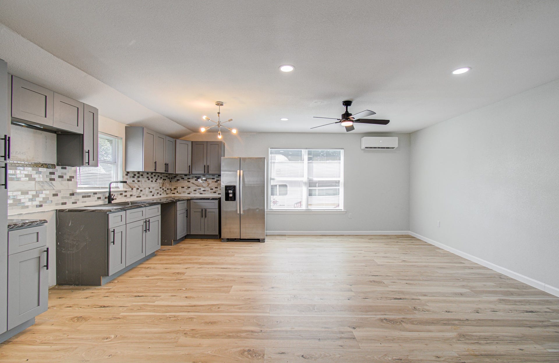 401 Trichelle Street, Pasadena, TX 77506
