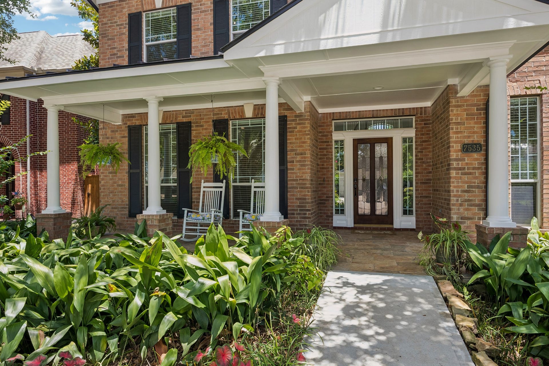 7535 Guinevere Drive, Sugar Land, TX 77479 7535 Guinevere Drive, Sugar Land, TX 77479