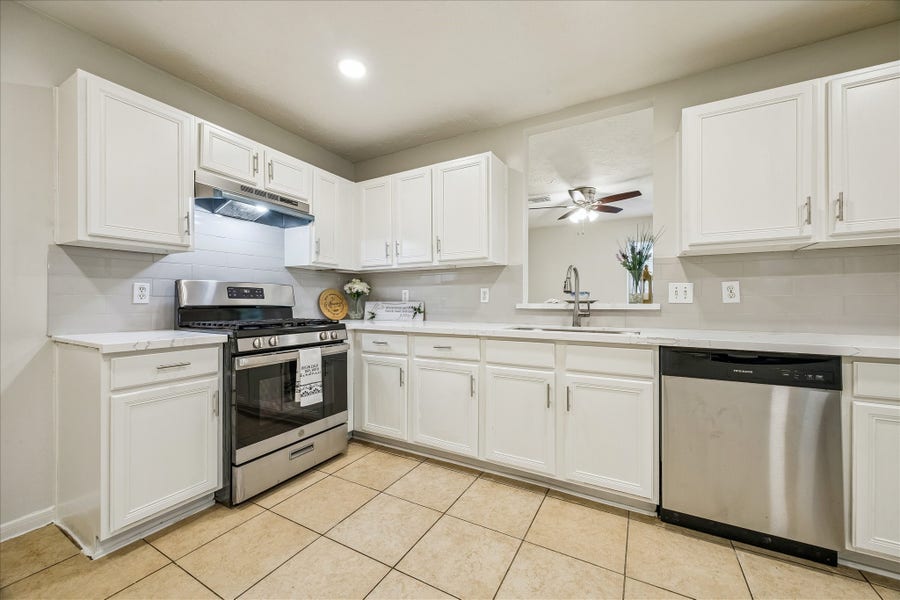 Property photo for 5239 Sugar Bush Drive, Houston, TX