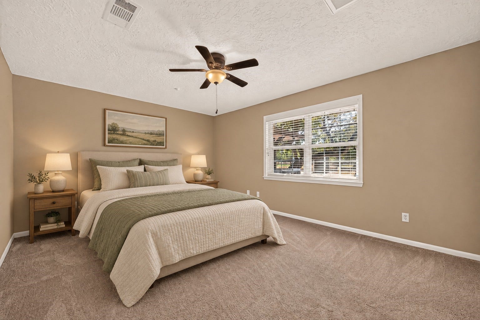 8 Riverwood Lane, Hempstead, TX 77445 Virtually Staged