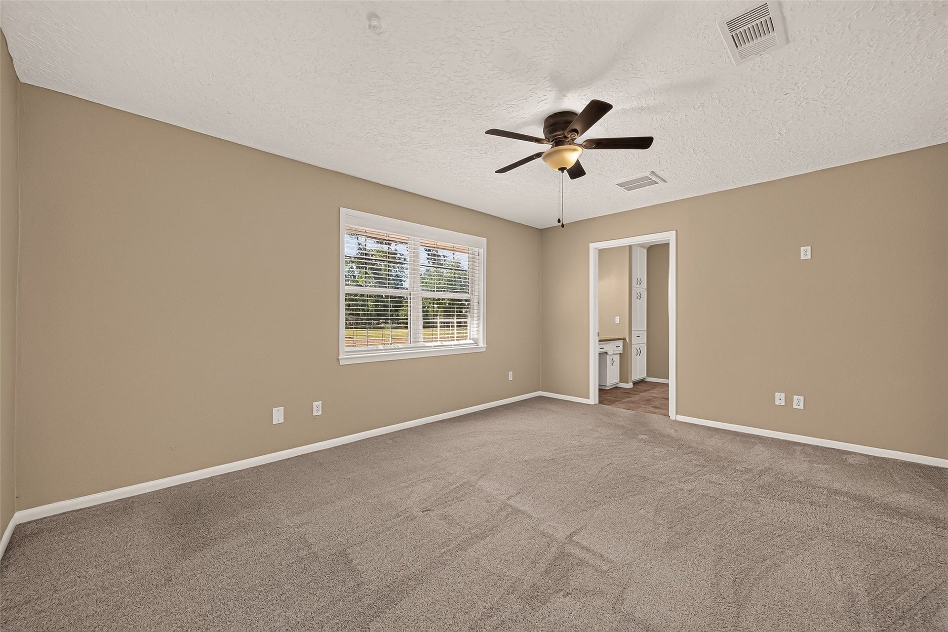 8 Riverwood Lane, Hempstead, TX 77445 8 Riverwood Lane, Hempstead, TX 77445