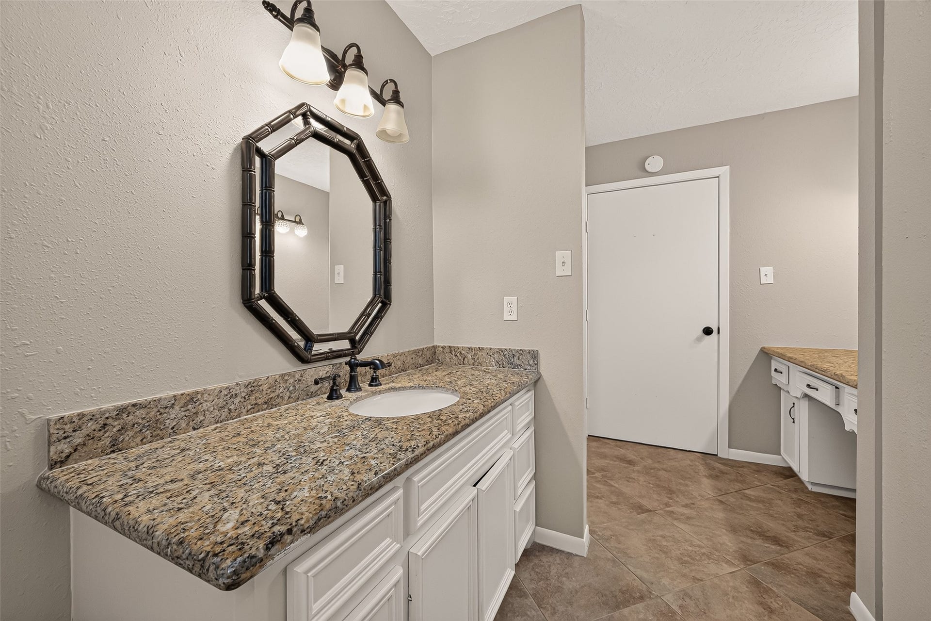 8 Riverwood Lane, Hempstead, TX 77445 8 Riverwood Lane, Hempstead, TX 77445