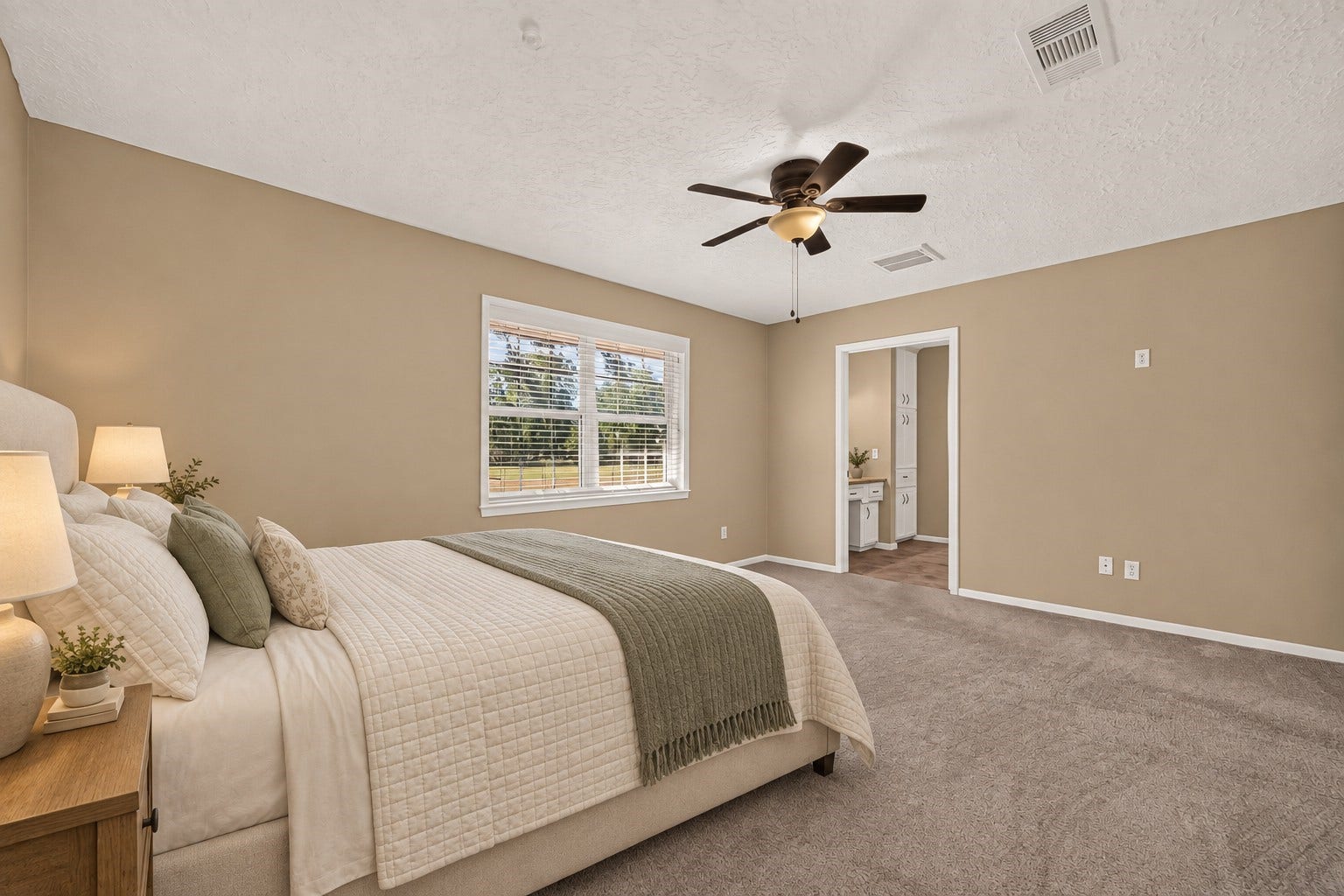 8 Riverwood Lane, Hempstead, TX 77445 Virtually Staged