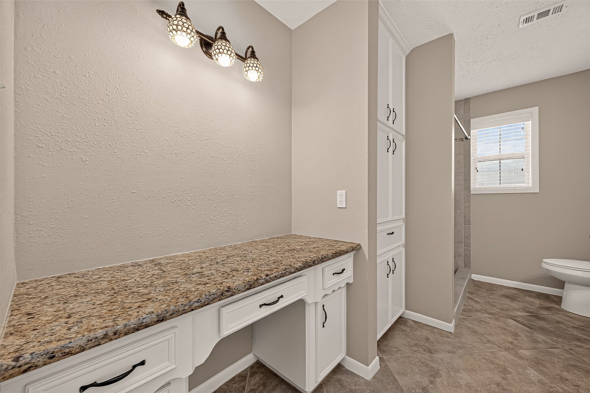 8 Riverwood Lane, Hempstead, TX 77445 8 Riverwood Lane, Hempstead, TX 77445