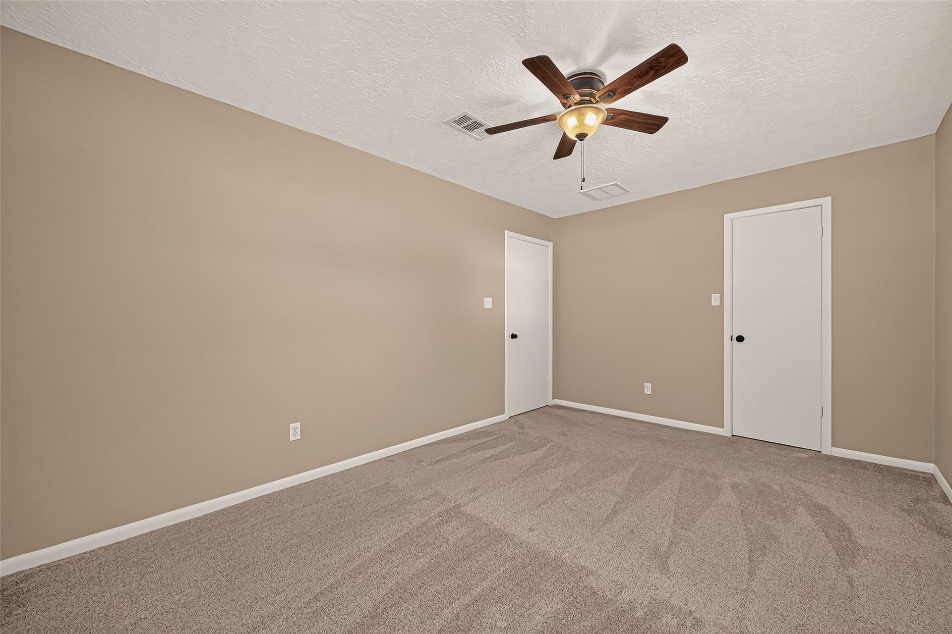 8 Riverwood Lane, Hempstead, TX 77445 8 Riverwood Lane, Hempstead, TX 77445