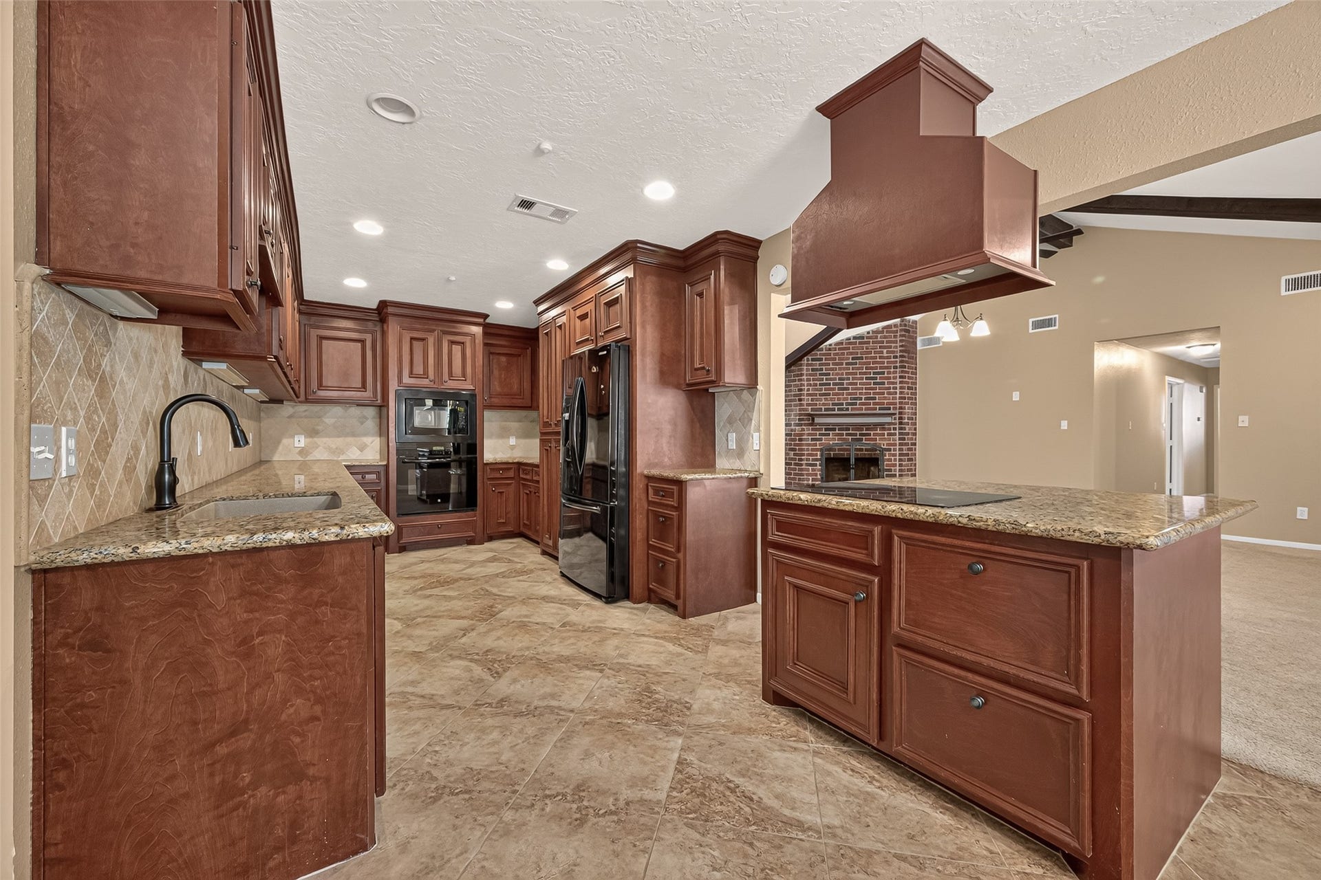 8 Riverwood Lane, Hempstead, TX 77445 8 Riverwood Lane, Hempstead, TX 77445