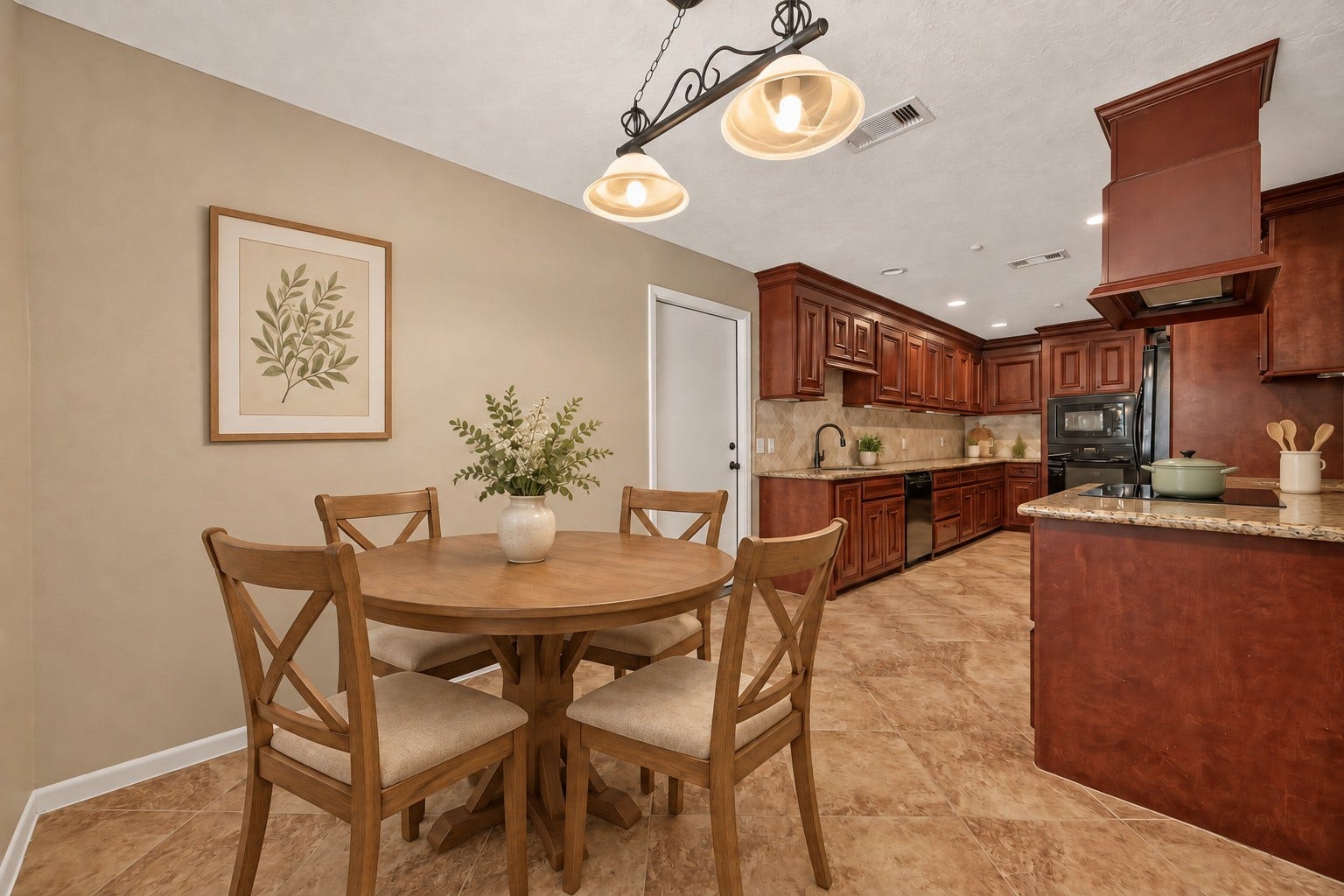 8 Riverwood Lane, Hempstead, TX 77445 Virtually Staged