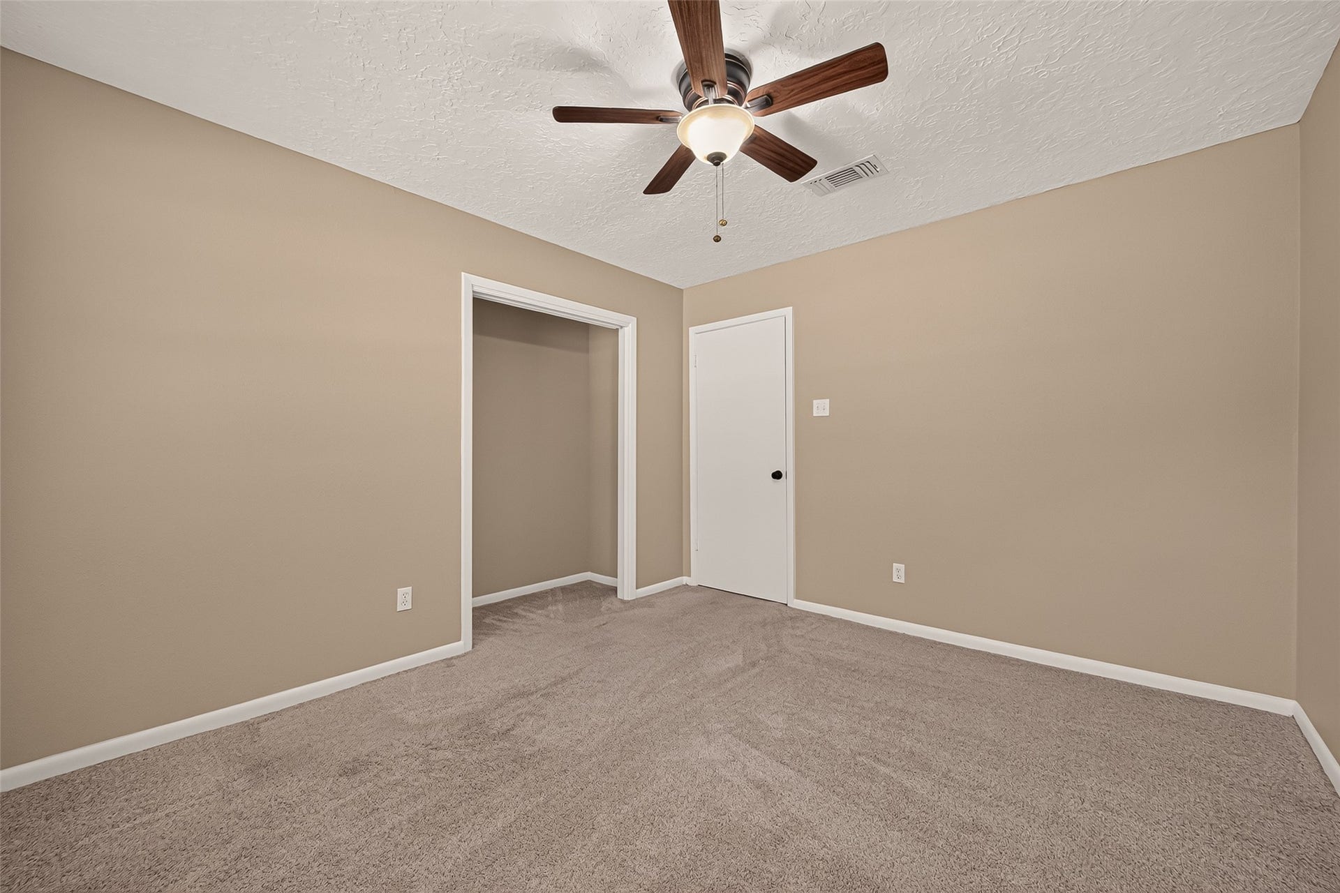 8 Riverwood Lane, Hempstead, TX 77445 8 Riverwood Lane, Hempstead, TX 77445