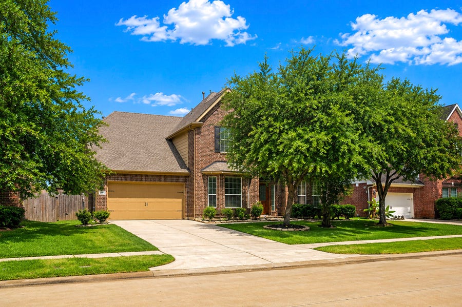 Property photo for 3303 Belmont River Lane, Katy, TX