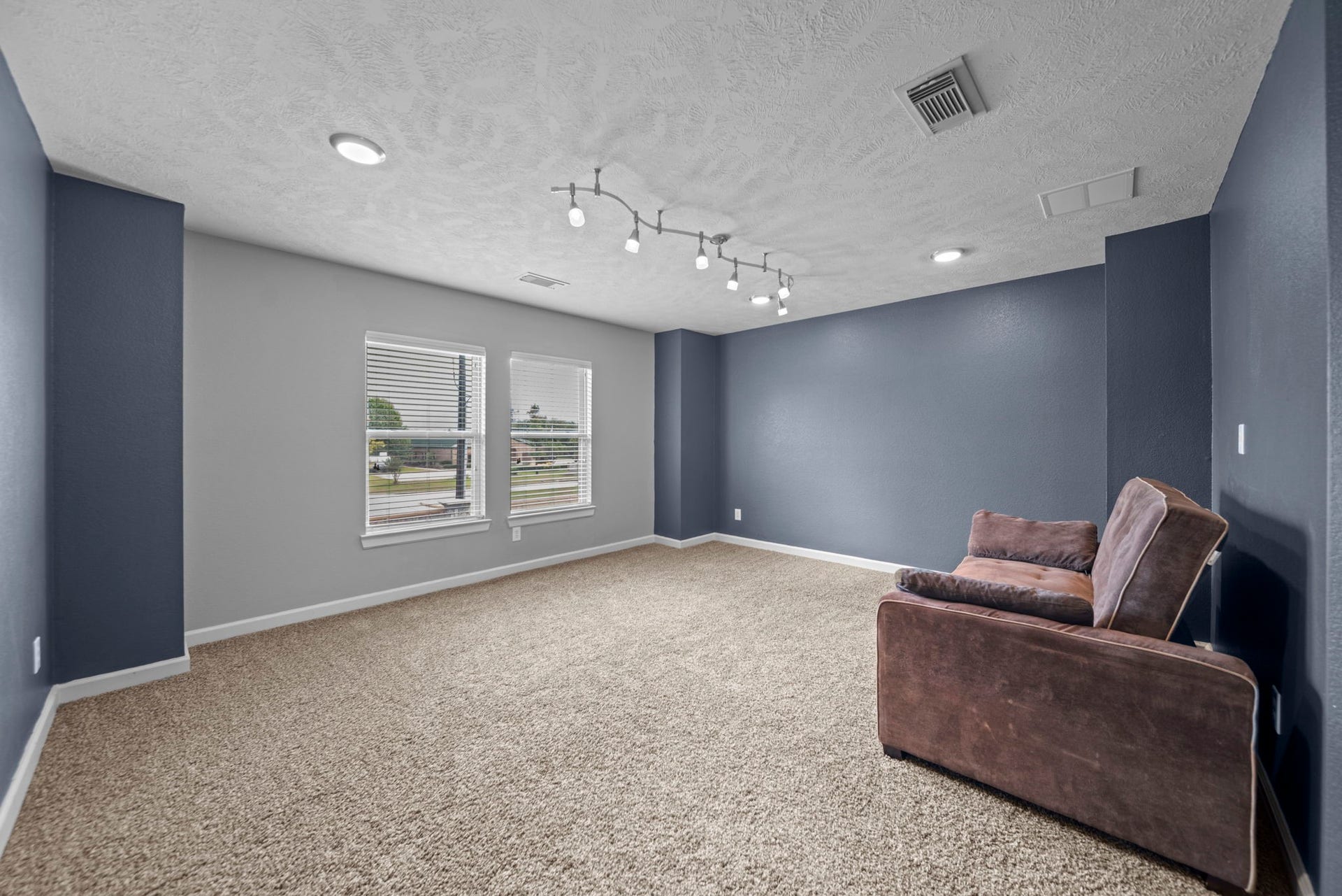 2413 Quiet Arbor Lane, Pearland, TX 77581 2413 Quiet Arbor Lane, Pearland, TX 77581
