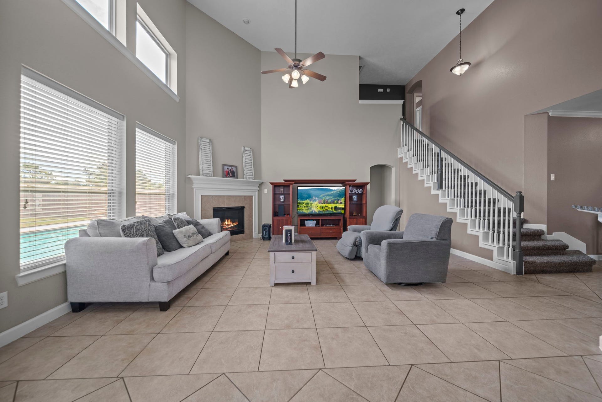 2413 Quiet Arbor Lane, Pearland, TX 77581 2413 Quiet Arbor Lane, Pearland, TX 77581