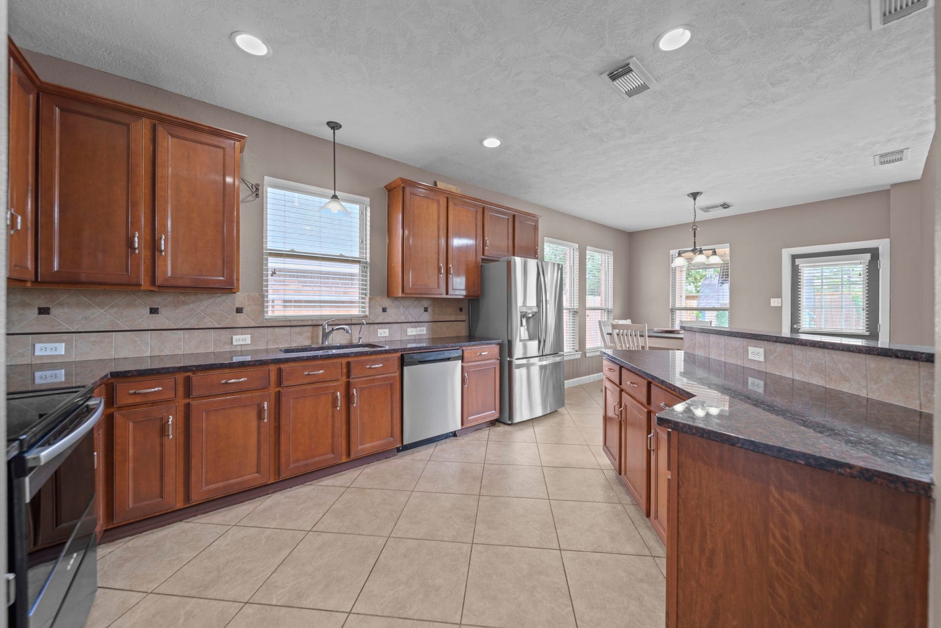 2413 Quiet Arbor Lane, Pearland, TX 77581 2413 Quiet Arbor Lane, Pearland, TX 77581
