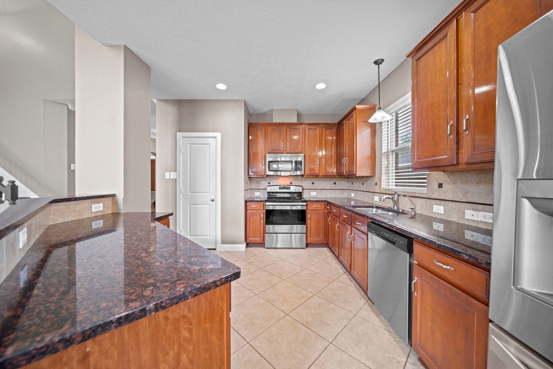 2413 Quiet Arbor Lane, Pearland, TX 77581 2413 Quiet Arbor Lane, Pearland, TX 77581