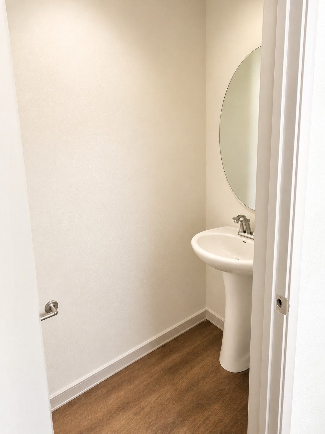 243 Green Valley Drive, Copperas Cove, TX 76522 Half bathroom near entrance