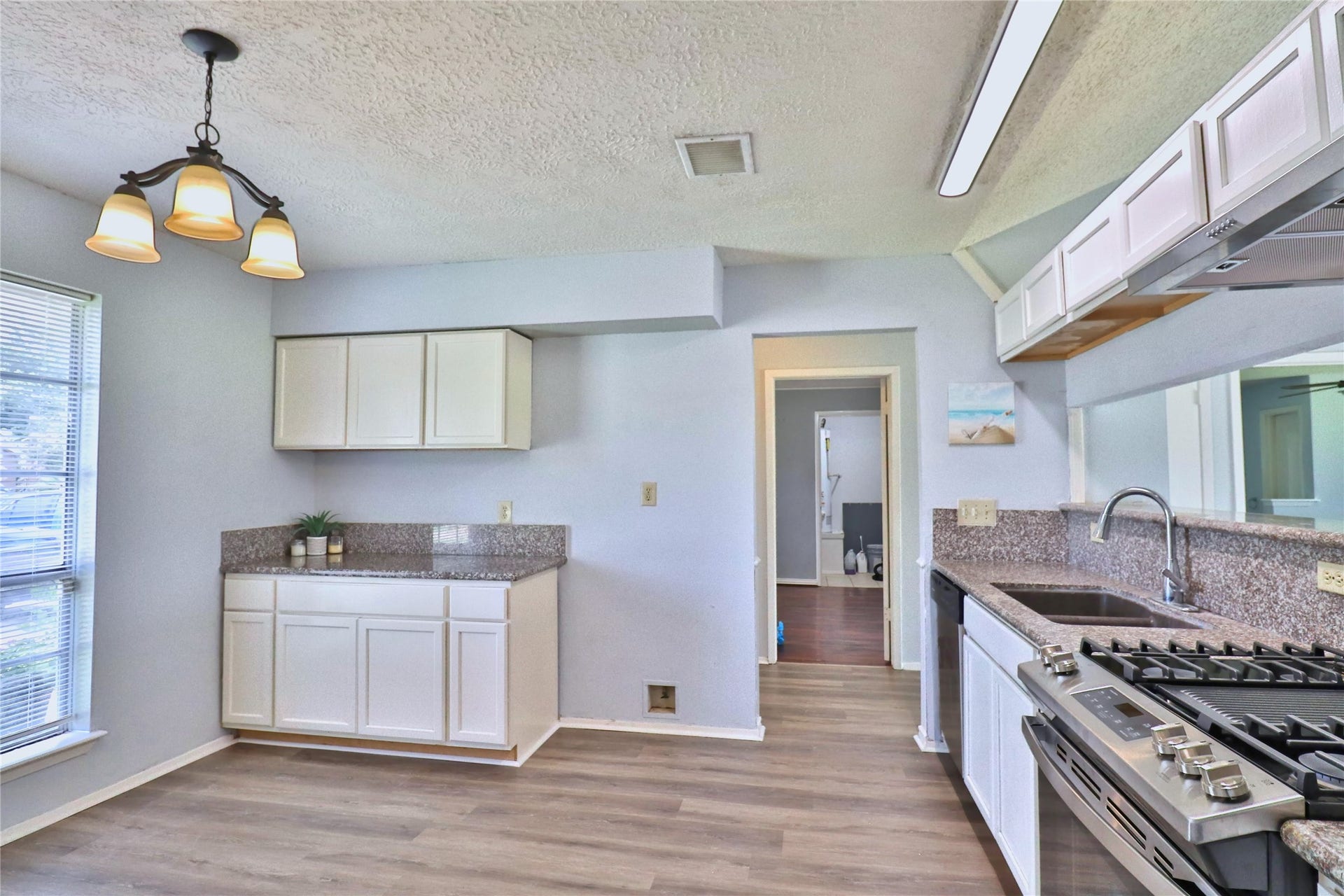 2706 S Brompton Drive, Pearland, TX 77584