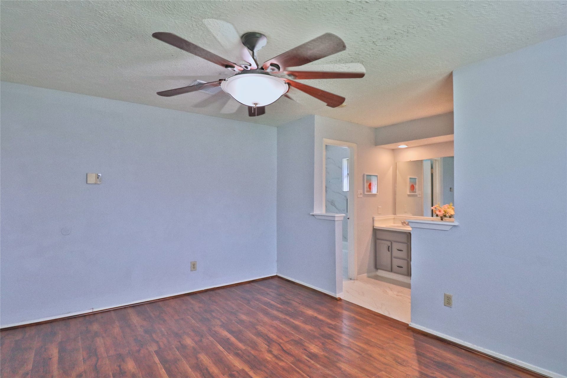 2706 S Brompton Drive, Pearland, TX 77584