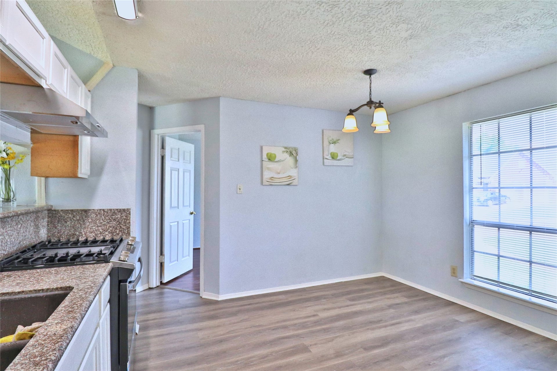 2706 S Brompton Drive, Pearland, TX 77584