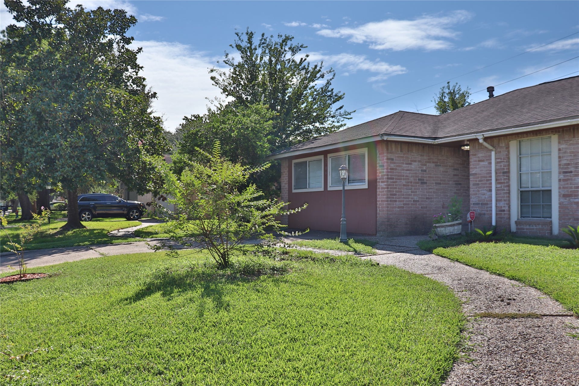 2706 S Brompton Drive, Pearland, TX 77584