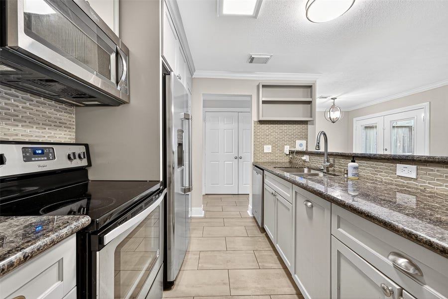 Property photo for 711 Worthshire Street, Houston, TX