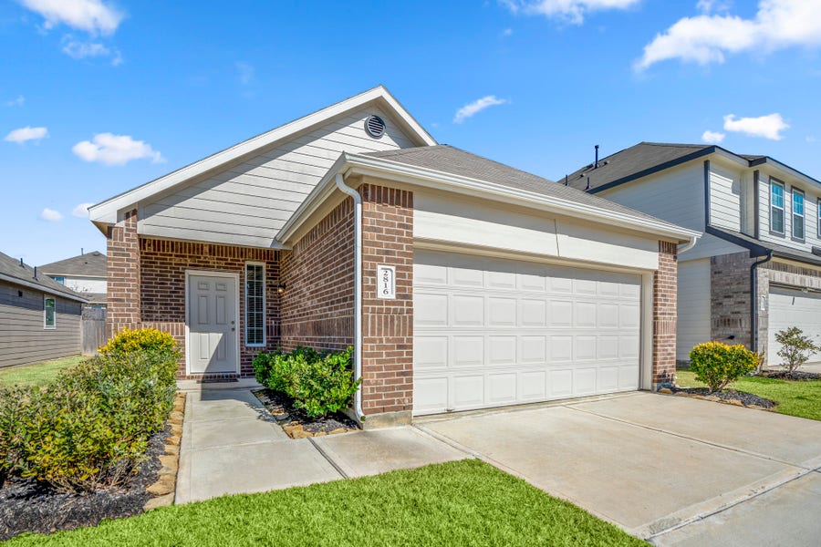 Property photo for 2816 Madison Drive, Conroe, TX