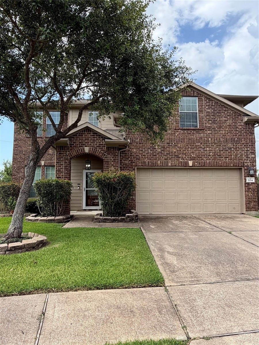 Property photo for 7034 Sun Creek Drive Drive, Hitchcock, TX