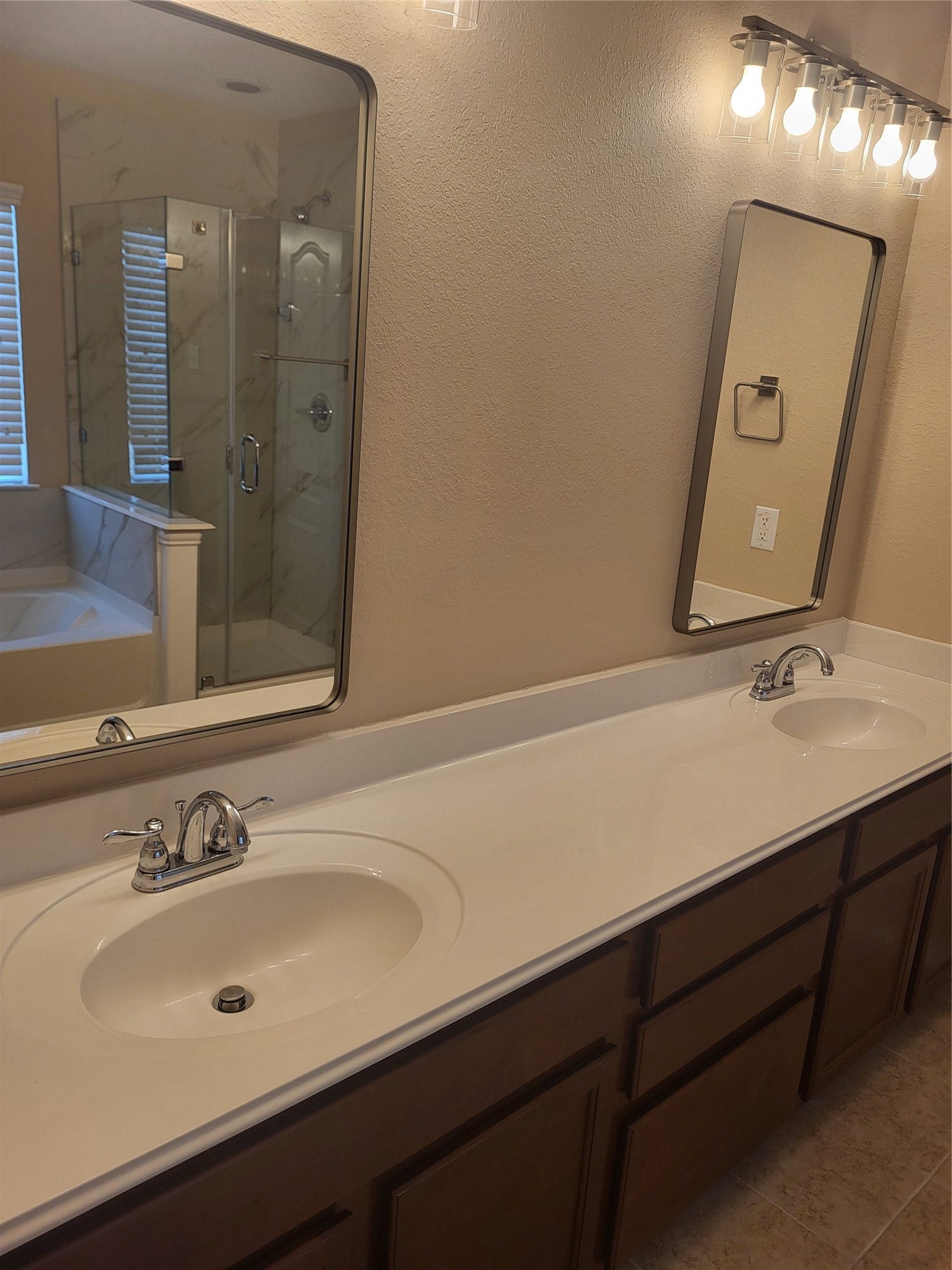 7034 Sun Creek Drive Drive, Hitchcock, TX 77563 7034 Sun Creek Drive Drive, Hitchcock, TX 77563