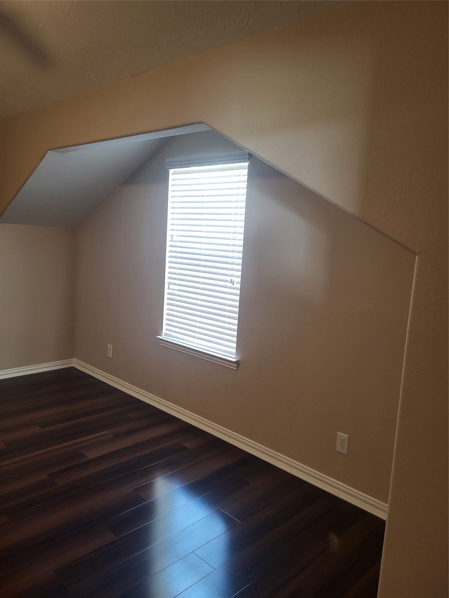 7034 Sun Creek Drive Drive, Hitchcock, TX 77563 7034 Sun Creek Drive Drive, Hitchcock, TX 77563