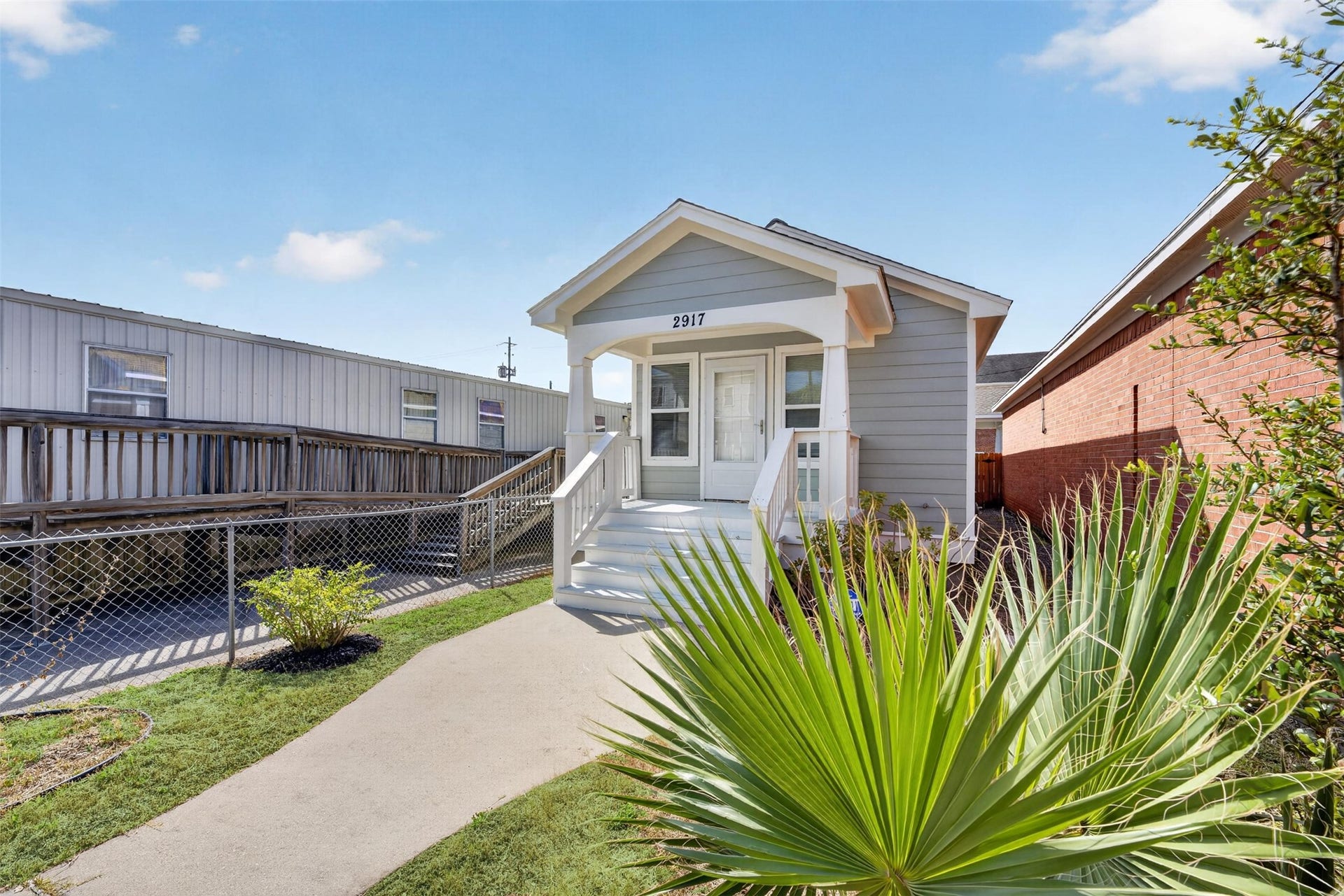 2917 Avenue M, Galveston, TX 77550 2917 Avenue M, Galveston, TX 77550