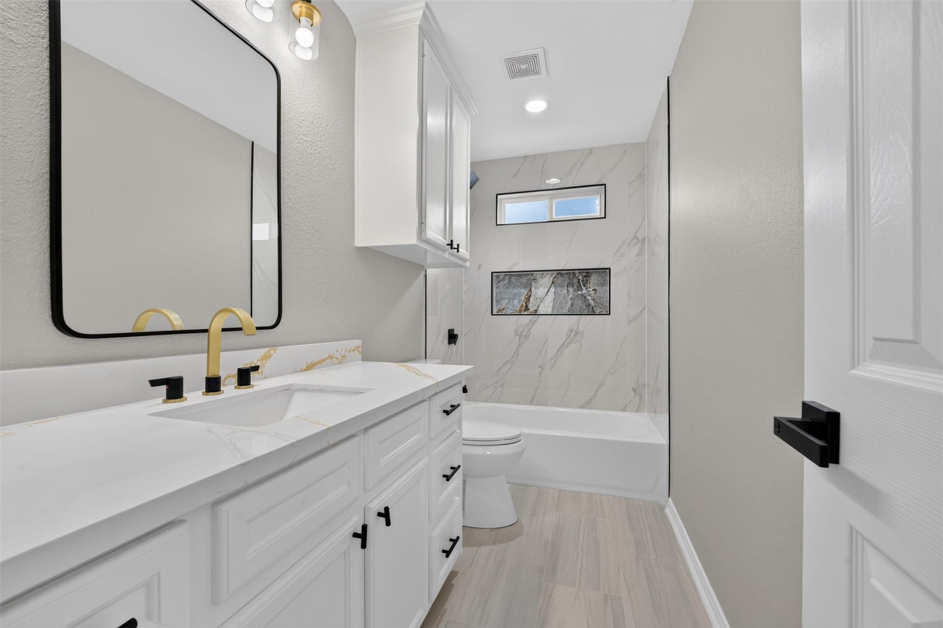 2917 Avenue M, Galveston, TX 77550 2917 Avenue M, Galveston, TX 77550