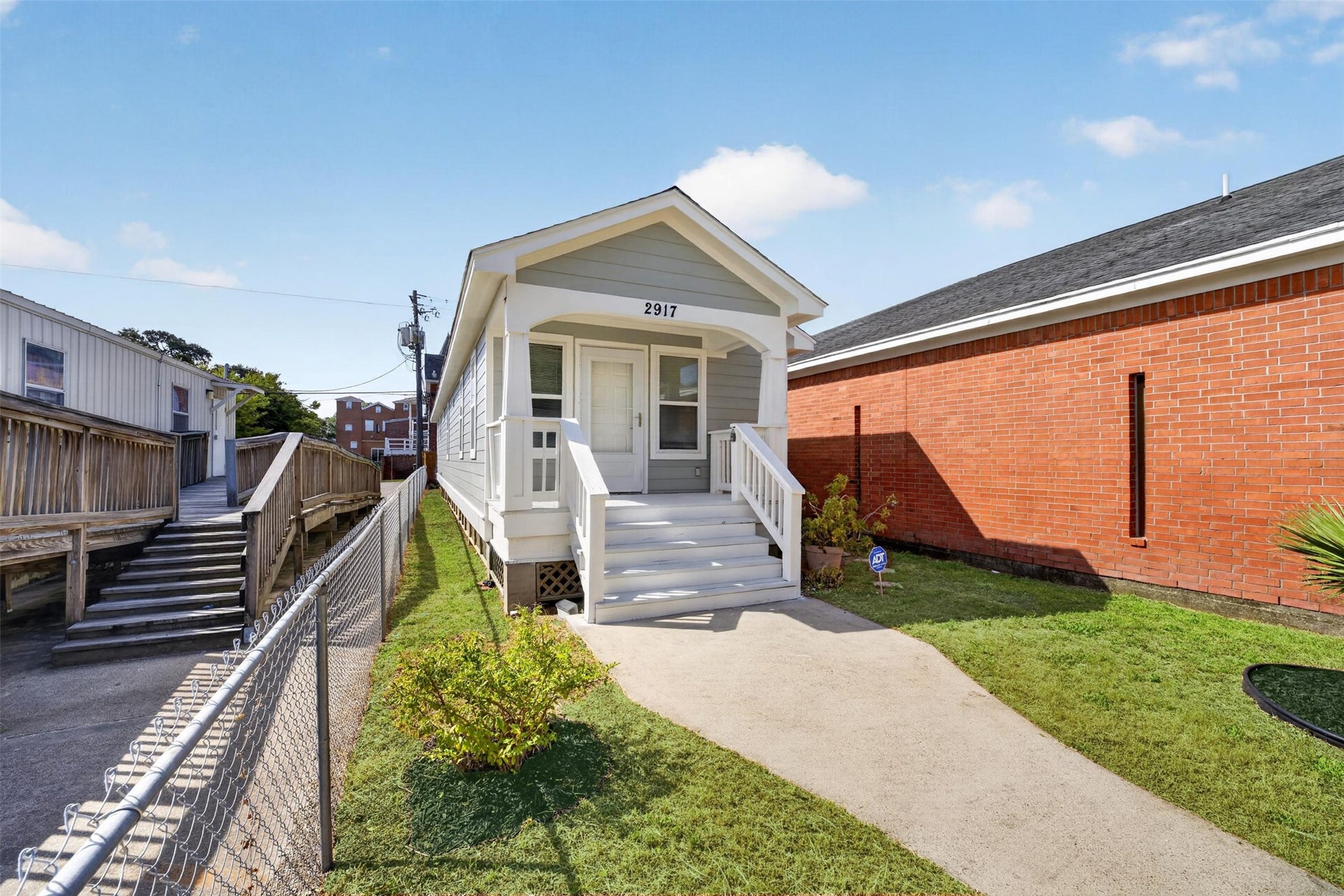 2917 Avenue M, Galveston, TX 77550 2917 Avenue M, Galveston, TX 77550
