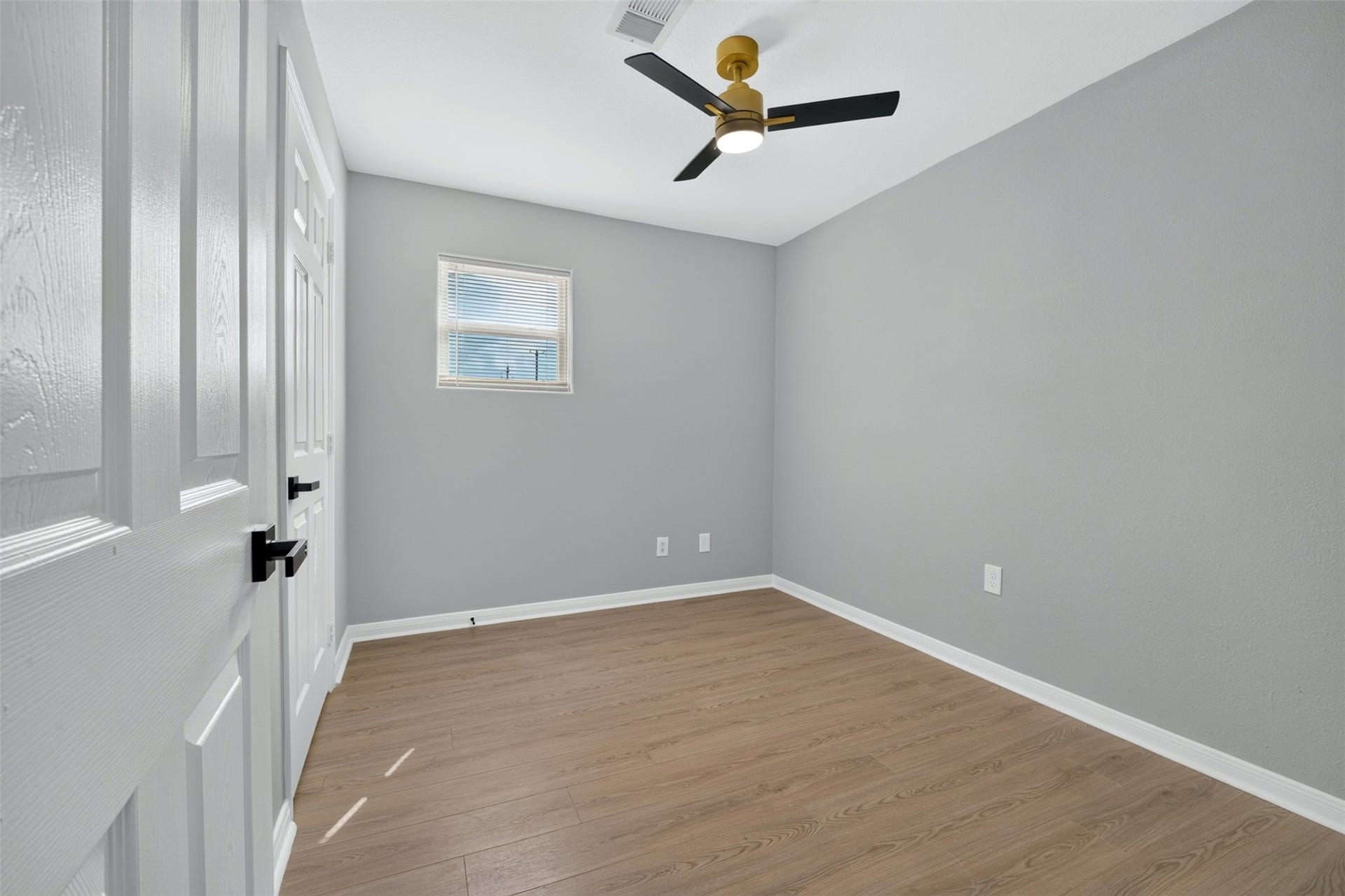 2917 Avenue M, Galveston, TX 77550 2917 Avenue M, Galveston, TX 77550