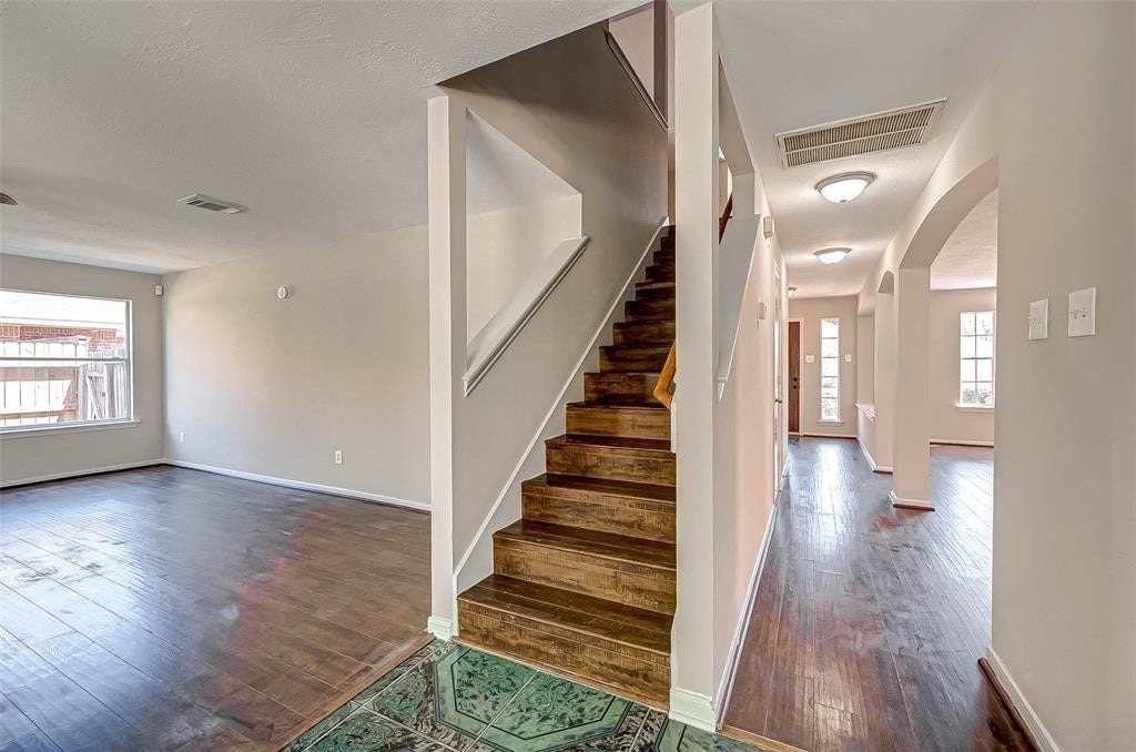 16510 Amy Ridge Road, Houston, TX 77053 16510 Amy Ridge Road, Houston, TX 77053