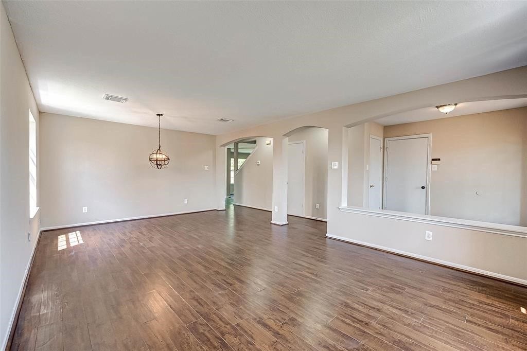 16510 Amy Ridge Road, Houston, TX 77053 16510 Amy Ridge Road, Houston, TX 77053
