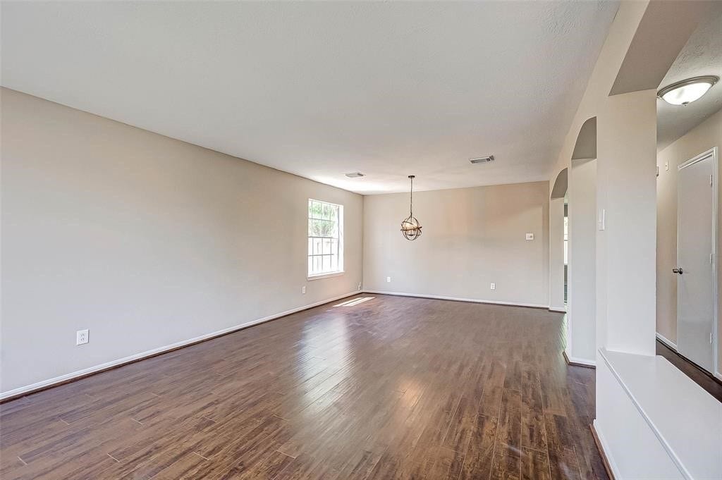 16510 Amy Ridge Road, Houston, TX 77053 16510 Amy Ridge Road, Houston, TX 77053