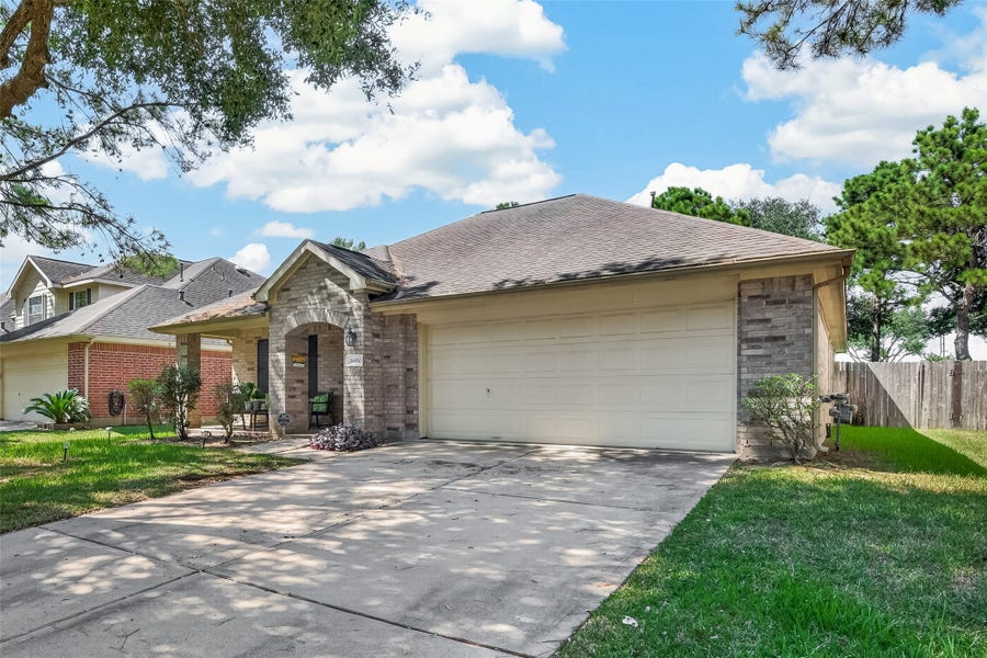 Property photo for 26910 Kingston Glen Lane, Katy, TX