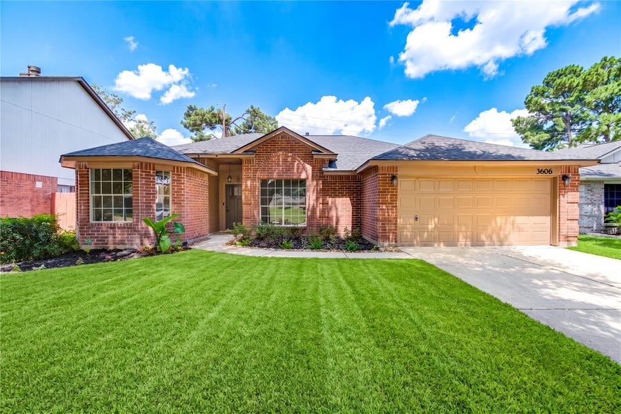 Property photo for 3606 Woodcreek Glen Lane, Houston, TX