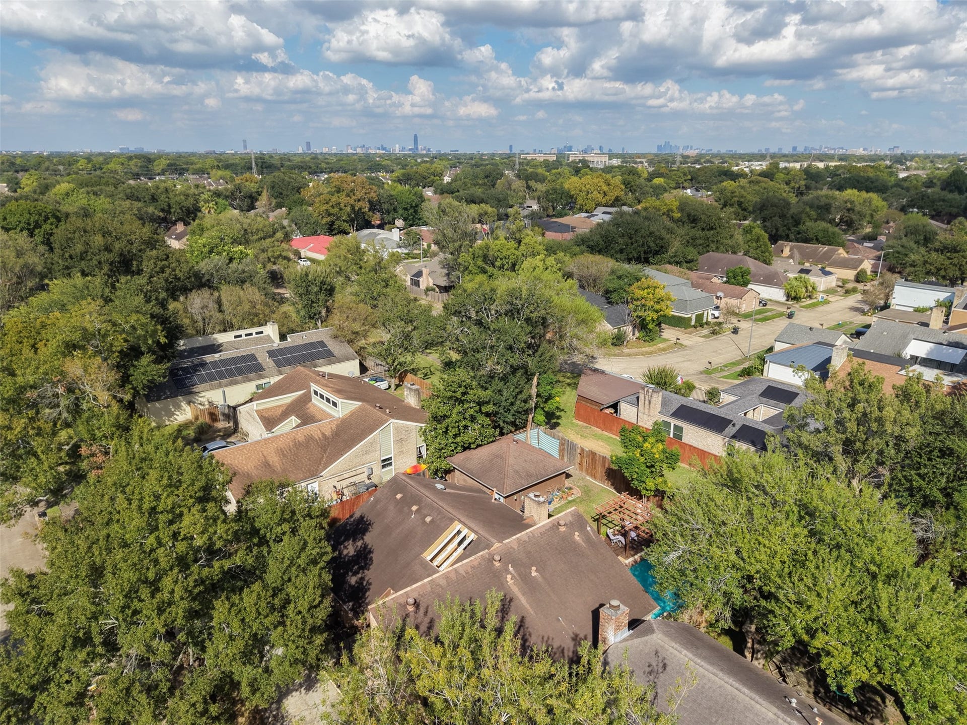 10831 Valley Hills Drive, Houston, TX 77071