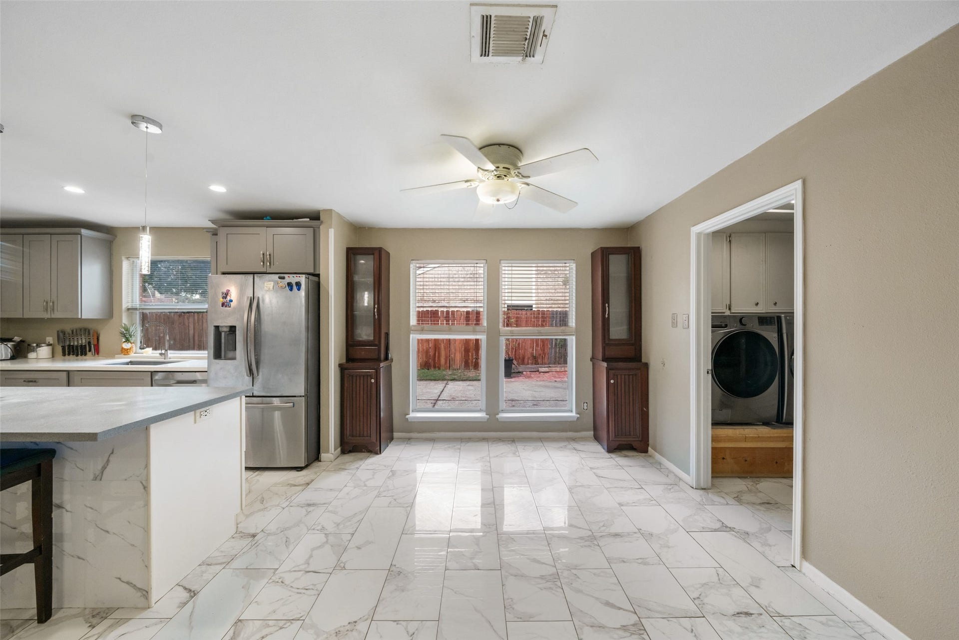 10831 Valley Hills Drive, Houston, TX 77071