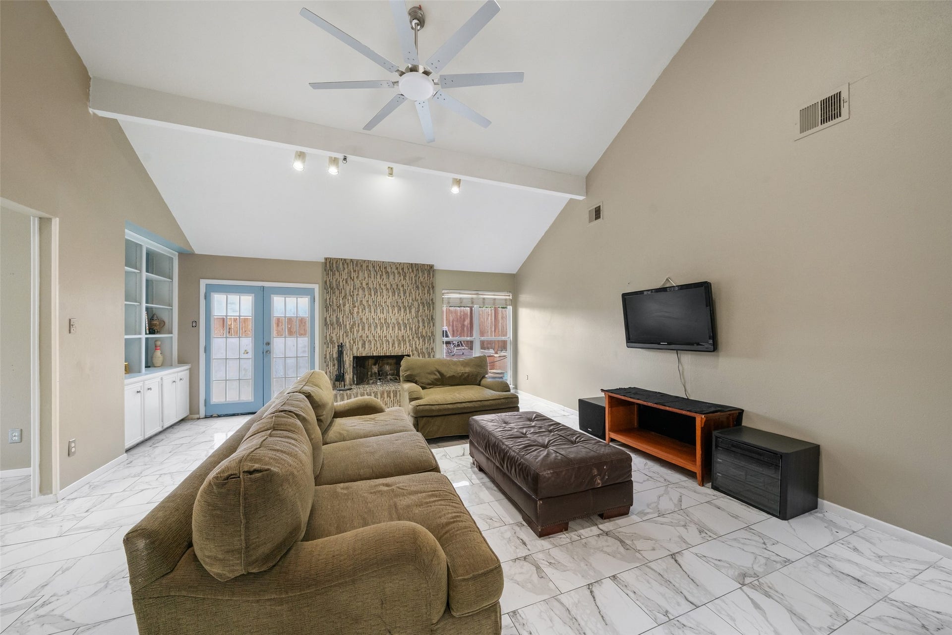 10831 Valley Hills Drive, Houston, TX 77071