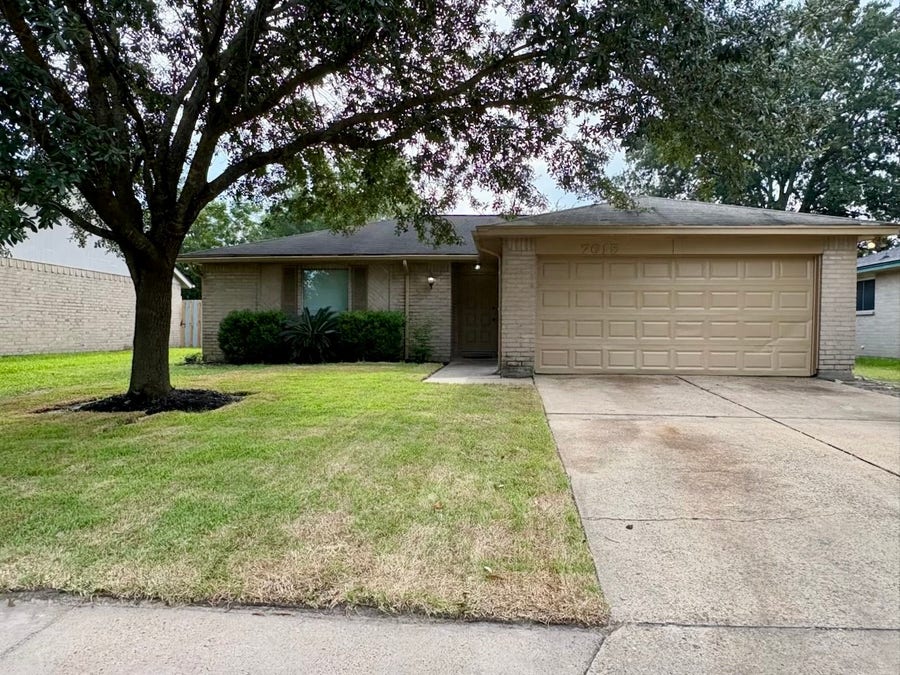 Property photo for 7615 Woodland West Drive, Houston, TX