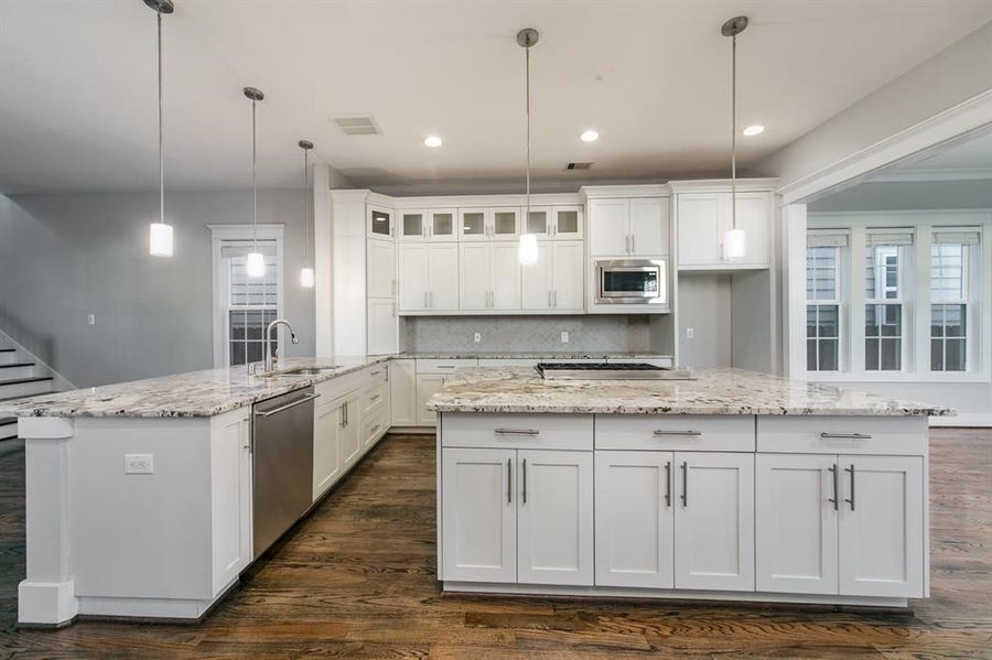 Property photo for 402 W 28th Street, Houston, TX