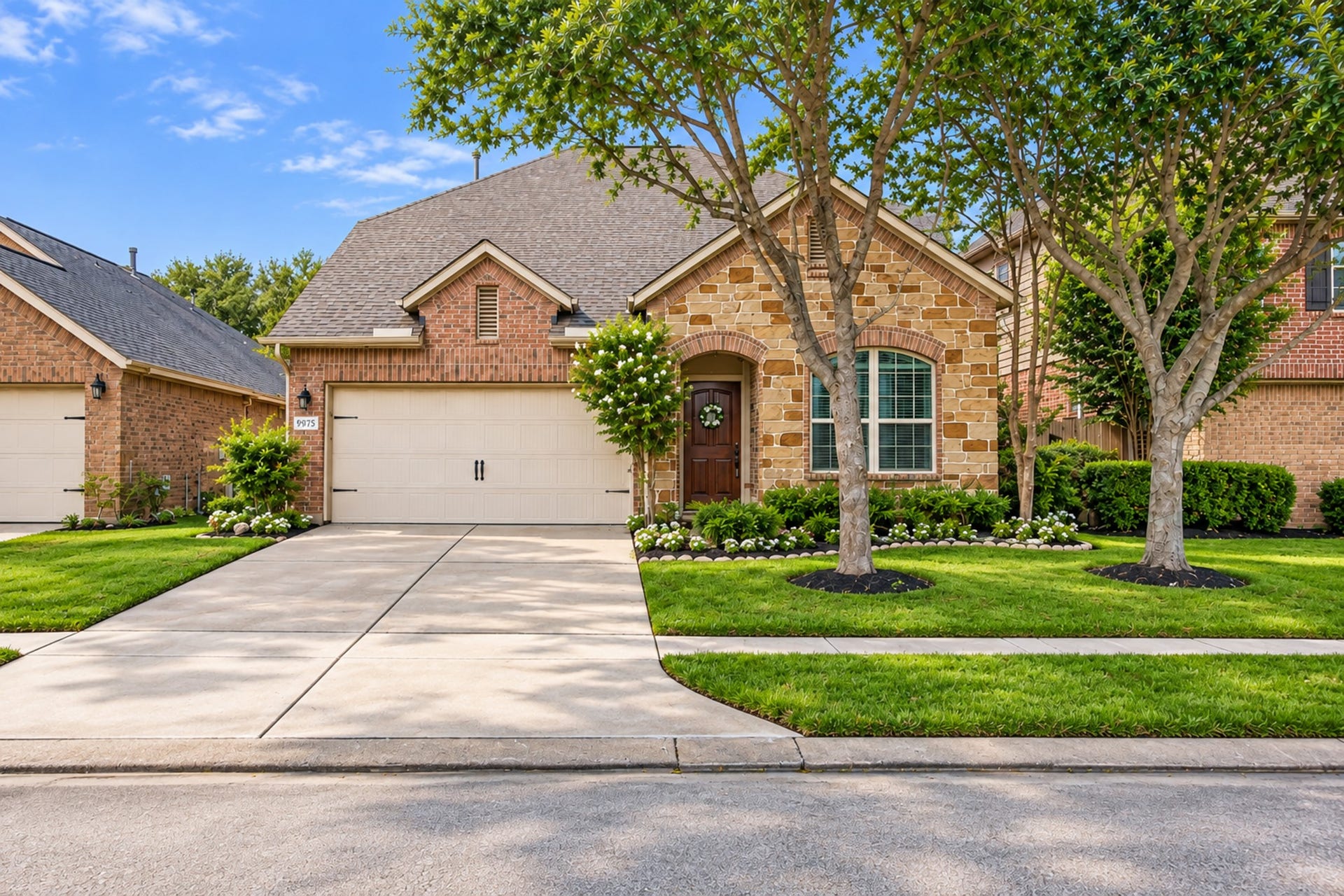 9975 Spring Rock Lane, Brookshire, TX 77423 Brick and Stone elevation