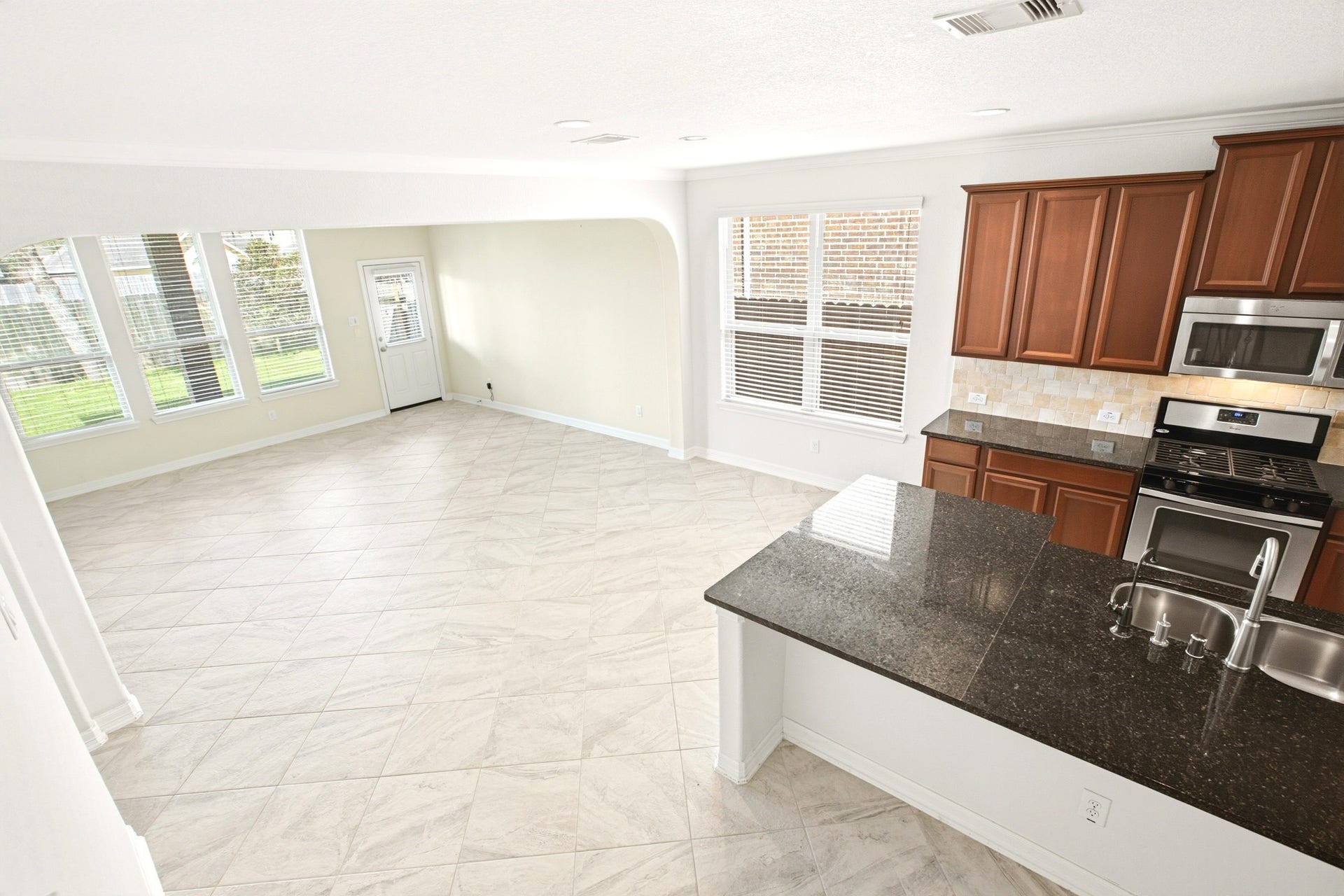 9975 Spring Rock Lane, Brookshire, TX 77423 9975 Spring Rock Lane, Brookshire, TX 77423