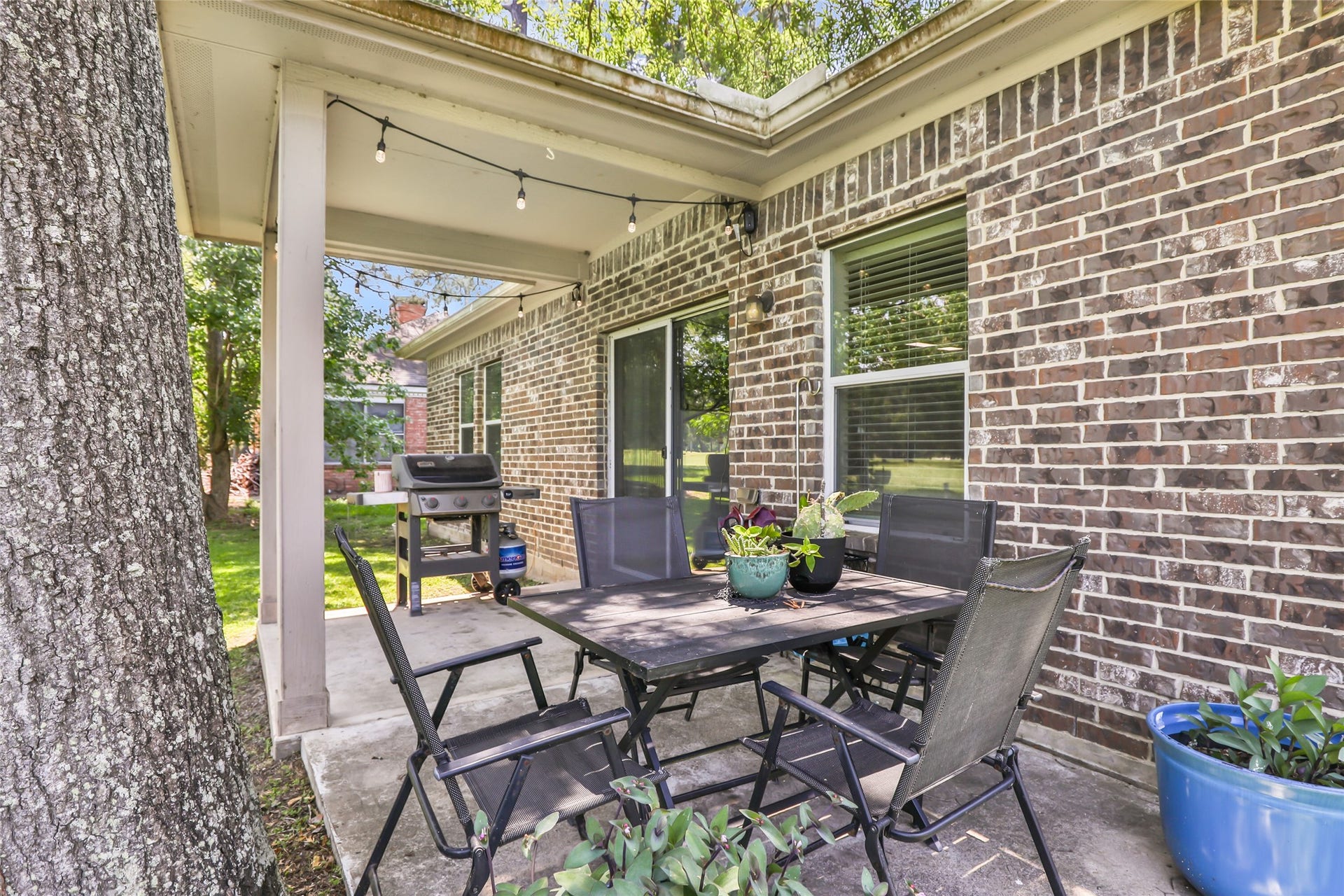 1603 Sahara Drive, Crosby, TX 77532 Back Patio with extra space for patio furniture