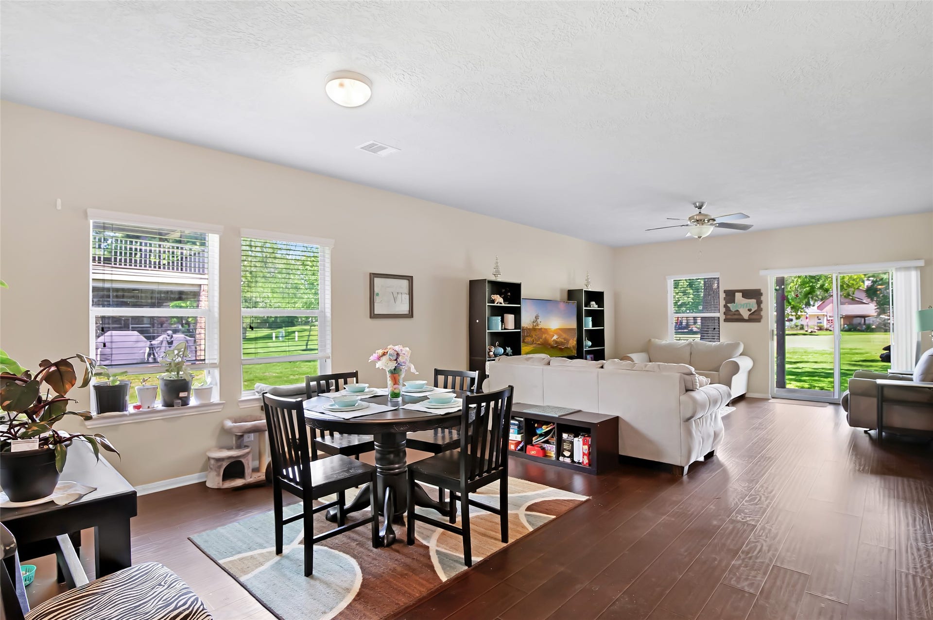 1603 Sahara Drive, Crosby, TX 77532 Great Open Space